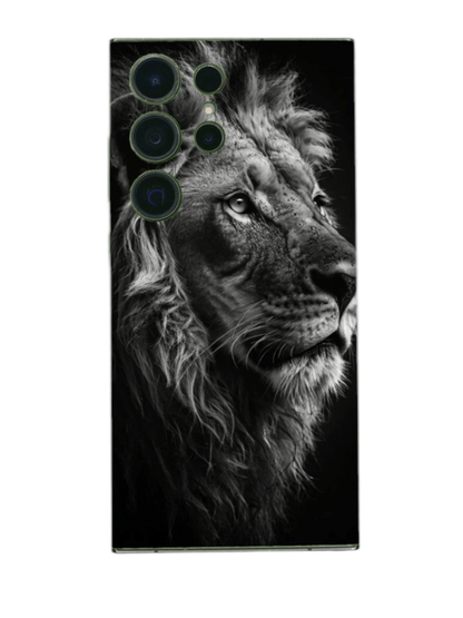 Arctic Shield BackSkin – Lion's Gaze asennettuna