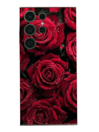 BackSkin Velvet Roses – puhelimen takakalvo punaisilla ruusuilla ja vesipisaroilla