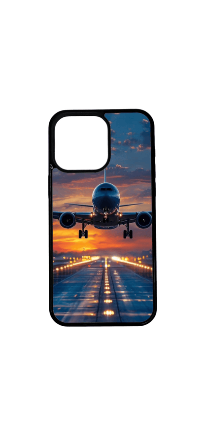 iPhone 12 Pro koko takakuori lentokone laskeutumassa auringonlaskuun (laaja kuva)