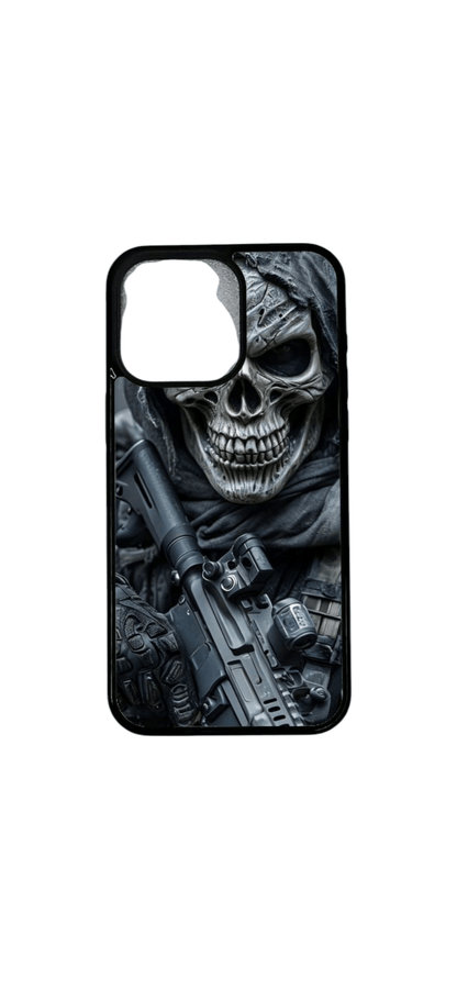 iPhone 12 Pro suojakuori kallolla ja aseella