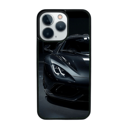 iPhone 14 Plus suojakuori omalla kuvalla – musta urheiluauto design tummalla taustalla